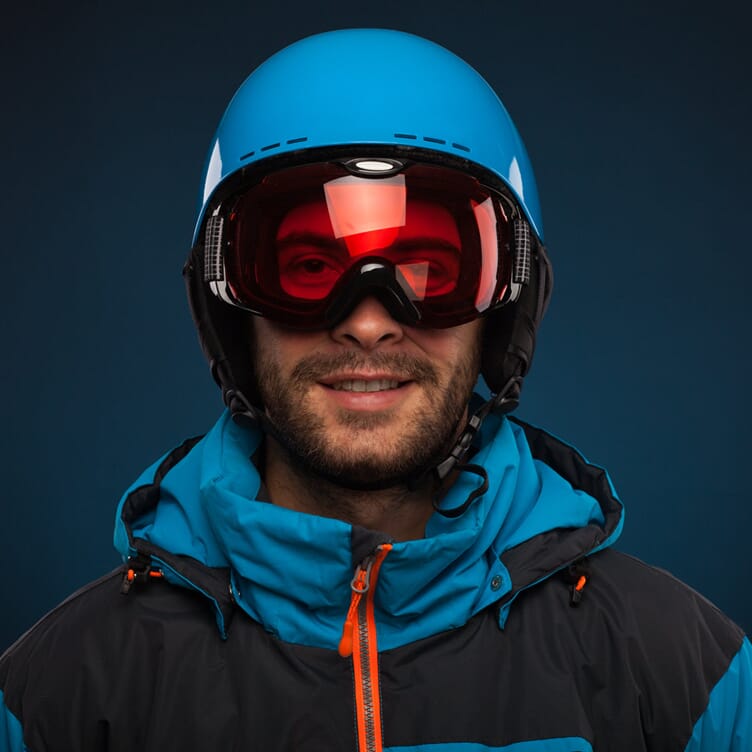 Hjelmer og beskyttelse